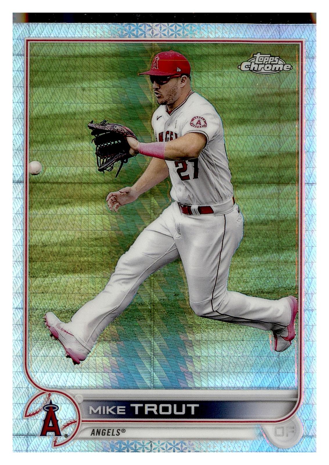 2017 Topps Chrome #200 Mike Trout Prism Refractor front